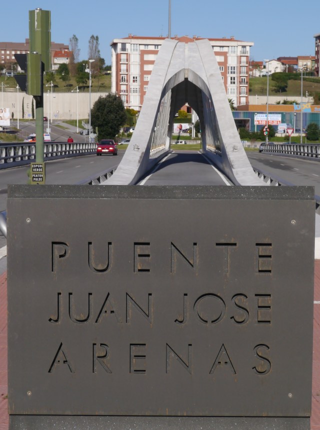 llamas santander park parque bridge arenas